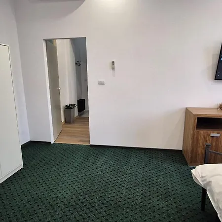 Boutique Old 1 Бухарест