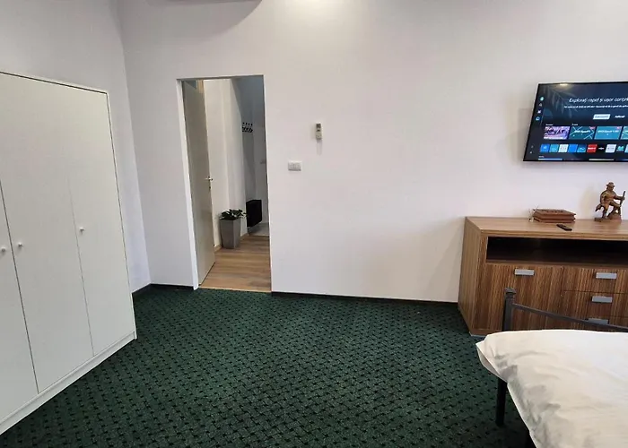 Boutique Old 1 Бухарест