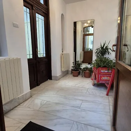Boutique Old 1