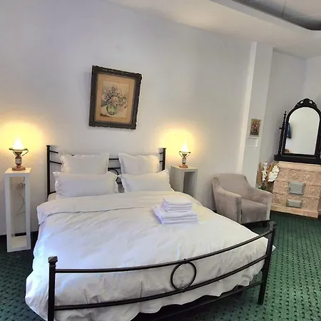 Boutique Old 1 Apartment *