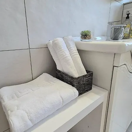 Boutique Old 1 Apartment *