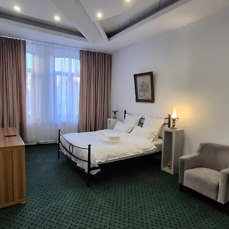 Boutique Old 1 Bucharest