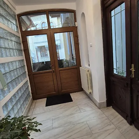 Boutique Old 1 Bucharest