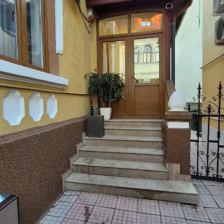 Boutique Old 1 *