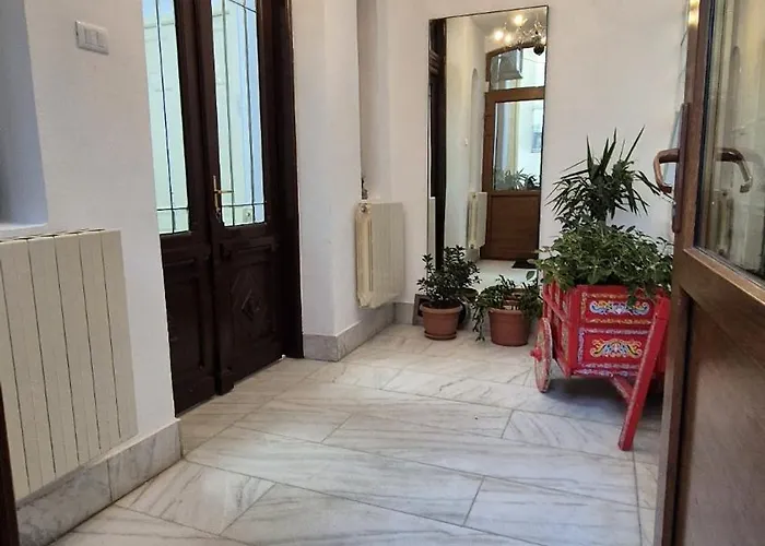 Boutique Old 1