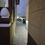 Boutique Old 1 *